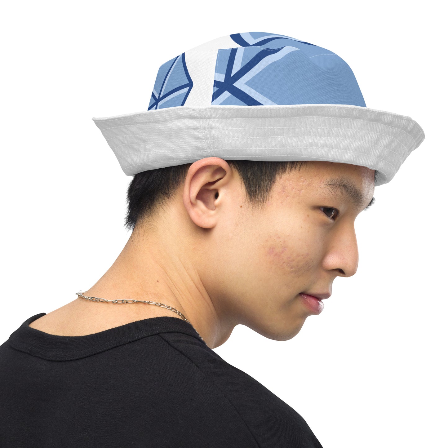 Reversible bucket hat